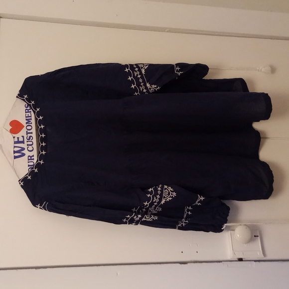 Time & Tru Navy Blouse - Picture 4 of 4